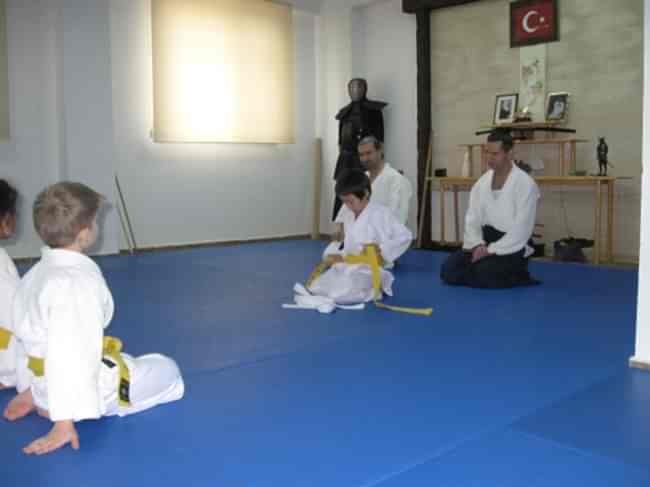 Uzay'ın Sarı Kemer töreni 