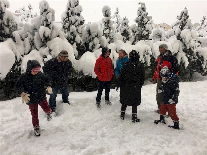 Kar Topu Oynadık
